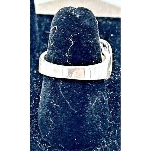 Ring Silver Tone Wrap Mother of Pearl Stone Ring 8 Size - Picture 3 of 4